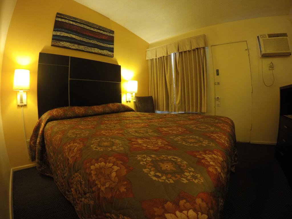 Indio Holiday Motel 외부 사진