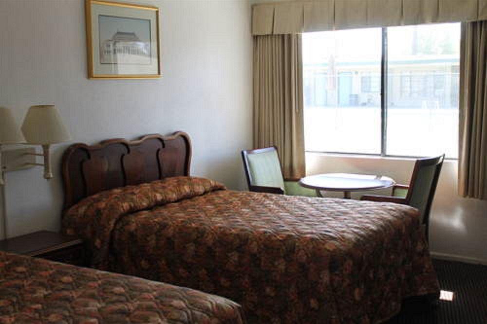 Indio Holiday Motel 외부 사진